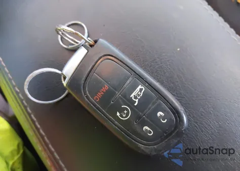 2019 Jeep Cherokee Limited 4X4 из США, поврежденный, VIN 1C4PJMDX5KD345207